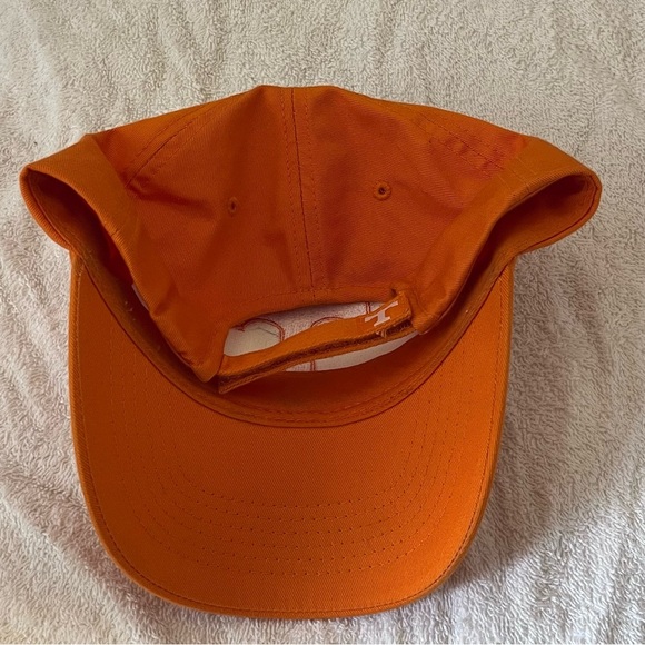 Captivating Headgear University of Tennessee Volunteers Fan Ball Cap - Picture 8 of 8